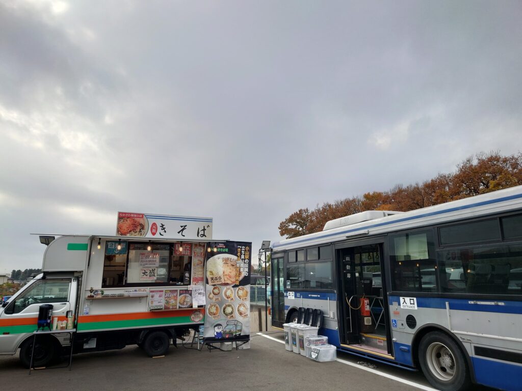 キッチンCIRCUS駐車場