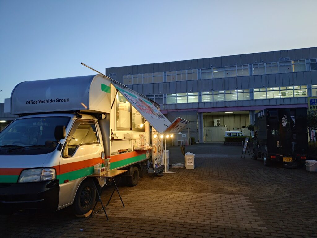 小山のきそば号-県南市場